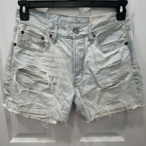 American Eagle Outfitters 90s Boyfriend shorts - Size 6 Brand New!!!